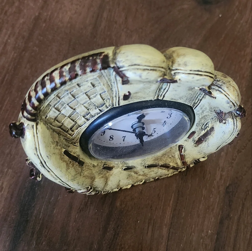 Baseball Glove Clock